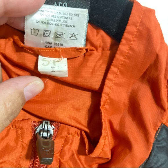 UNDER ARMOUR Windbreaker Jacket Orange Gray Yellow Gold Kids Youth Large - Picture 15 of 16